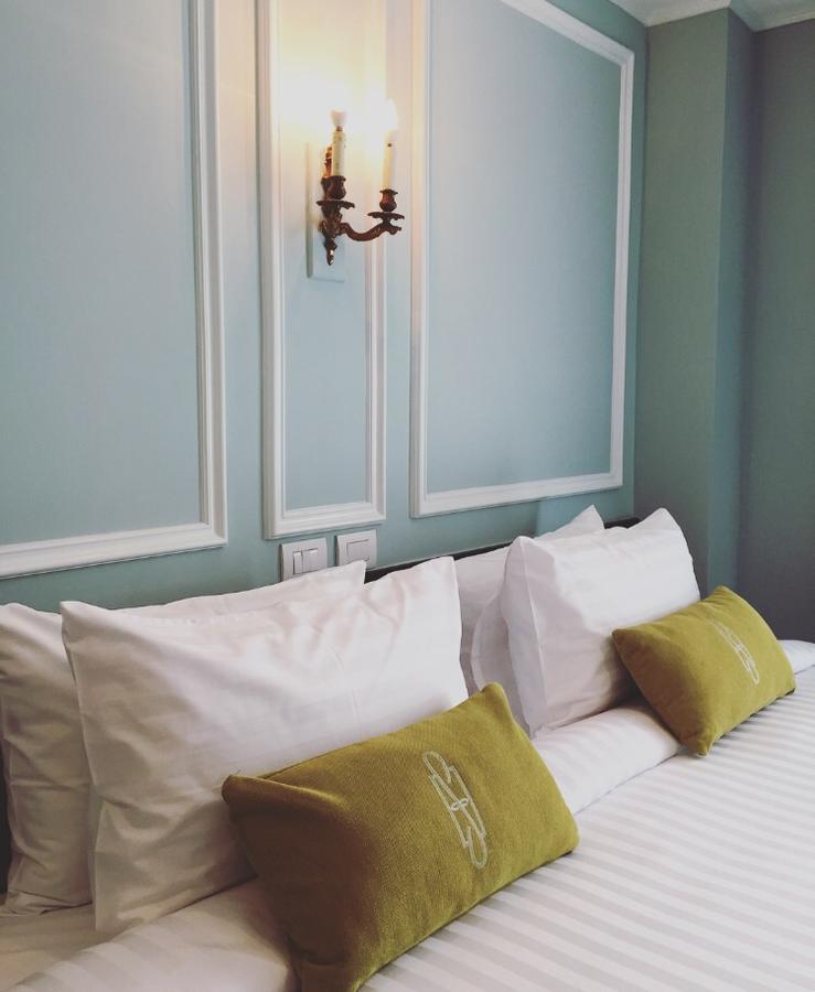 Sara'S Hotel Бангкок Екстер'єр фото