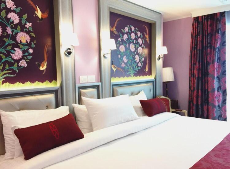Sara'S Hotel Бангкок Екстер'єр фото
