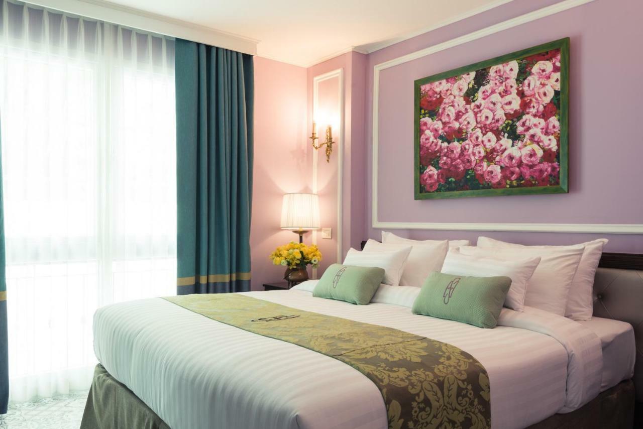 Sara'S Hotel Бангкок Екстер'єр фото