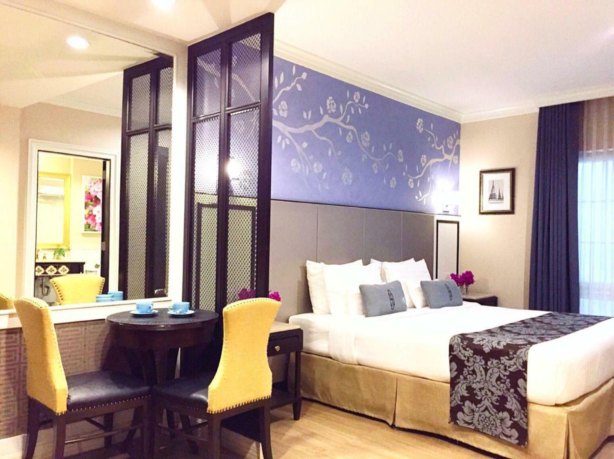 Sara'S Hotel Бангкок Екстер'єр фото