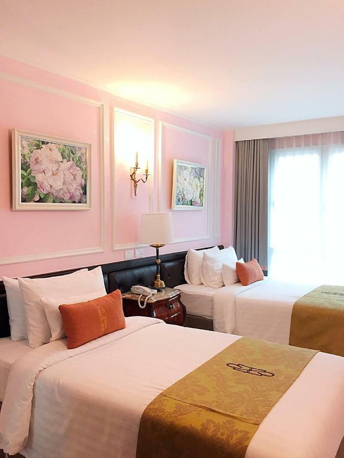 Sara'S Hotel Бангкок Екстер'єр фото